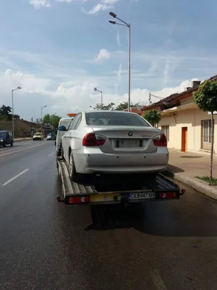 BMW седан на репатрак