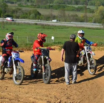 Мотокрос Кнежа – Motocross Kneja