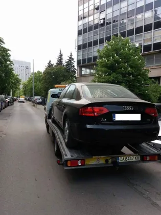 Audi A4 на репатрак