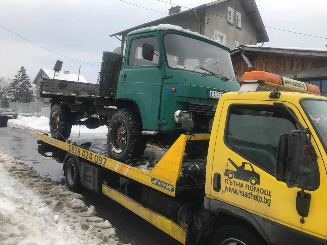 Превоз на камион с пътна помощ