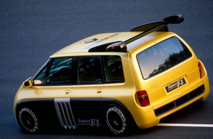 Renault Espace F1 - Обикновенни коли с необикновенни двигатели на F1 - Пътна помощ Репатрак Сф