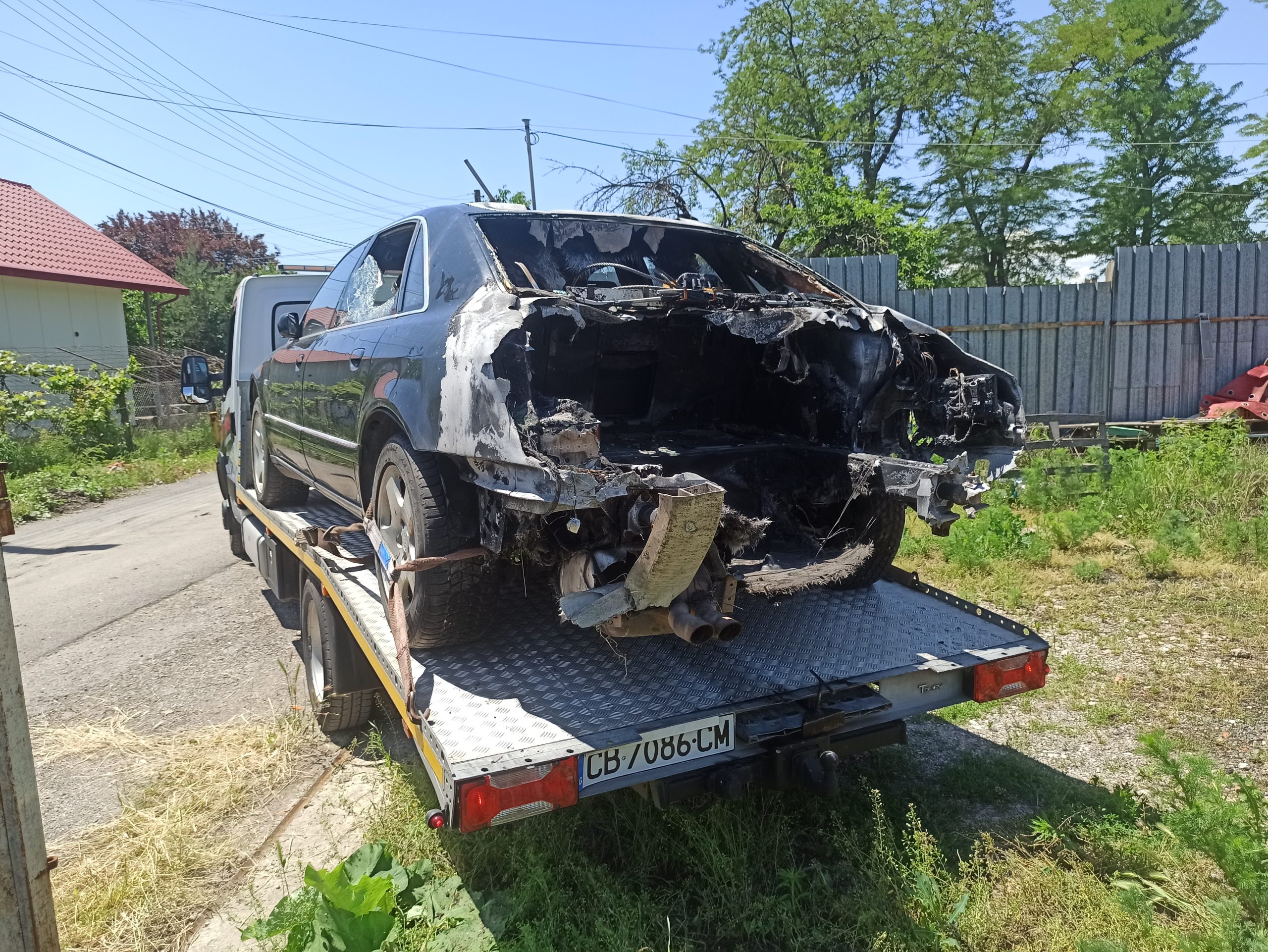 Пътна помощ за изгорели автомобили